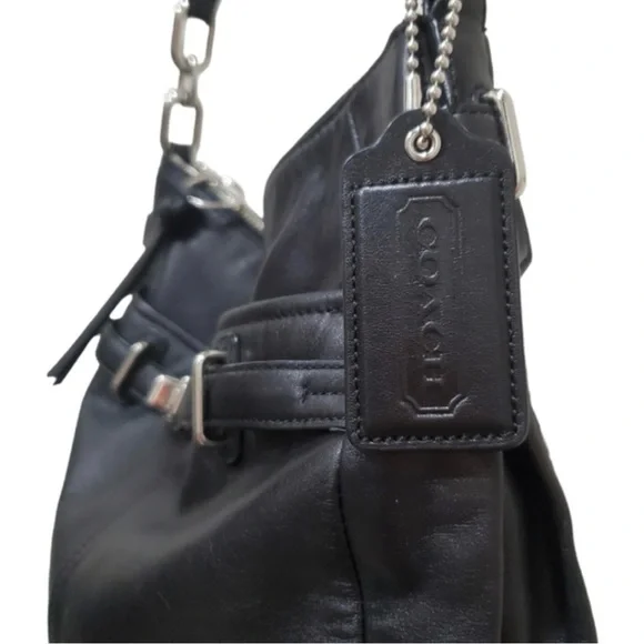Coach Black Leather
Ashlyn Chelsea Shoulder Bag - Picture 6 of 10